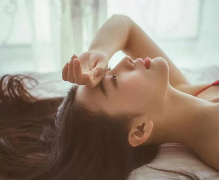 重逢友情与日常温馨，丧偶吧最新动态