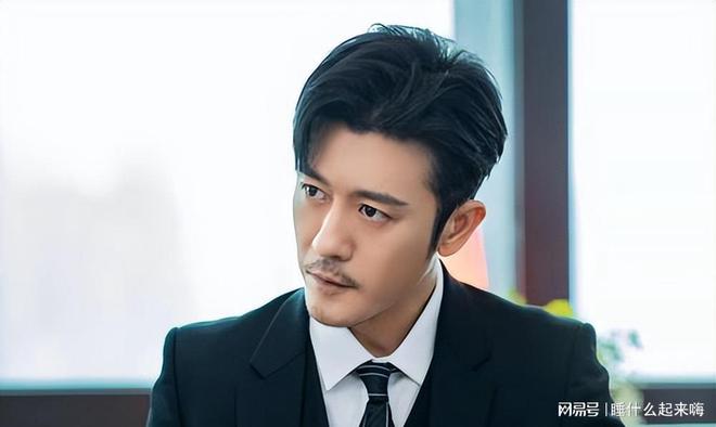 探索明星男演员成功背后的故事