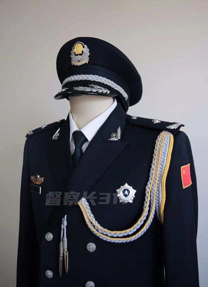 警礼服最新风尚，荣耀时刻展现警队新风采 🎖