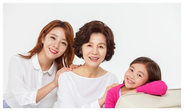 最新婆婆和妈妈，自然美景的探索之旅