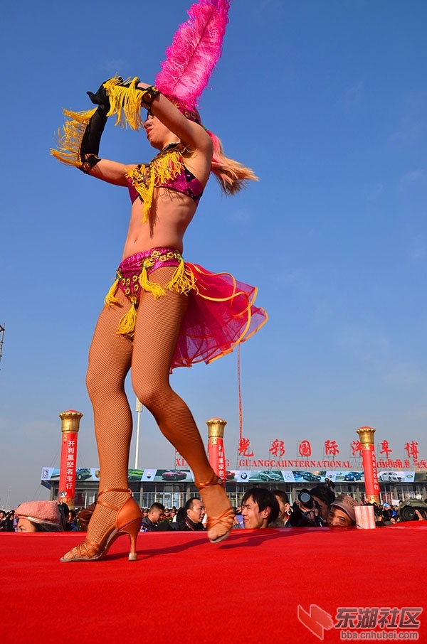 最新脖子舞，舞动自信，塑造精彩人生