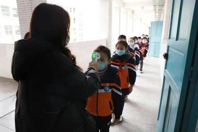 校园最新疫情下的欢乐日常记录